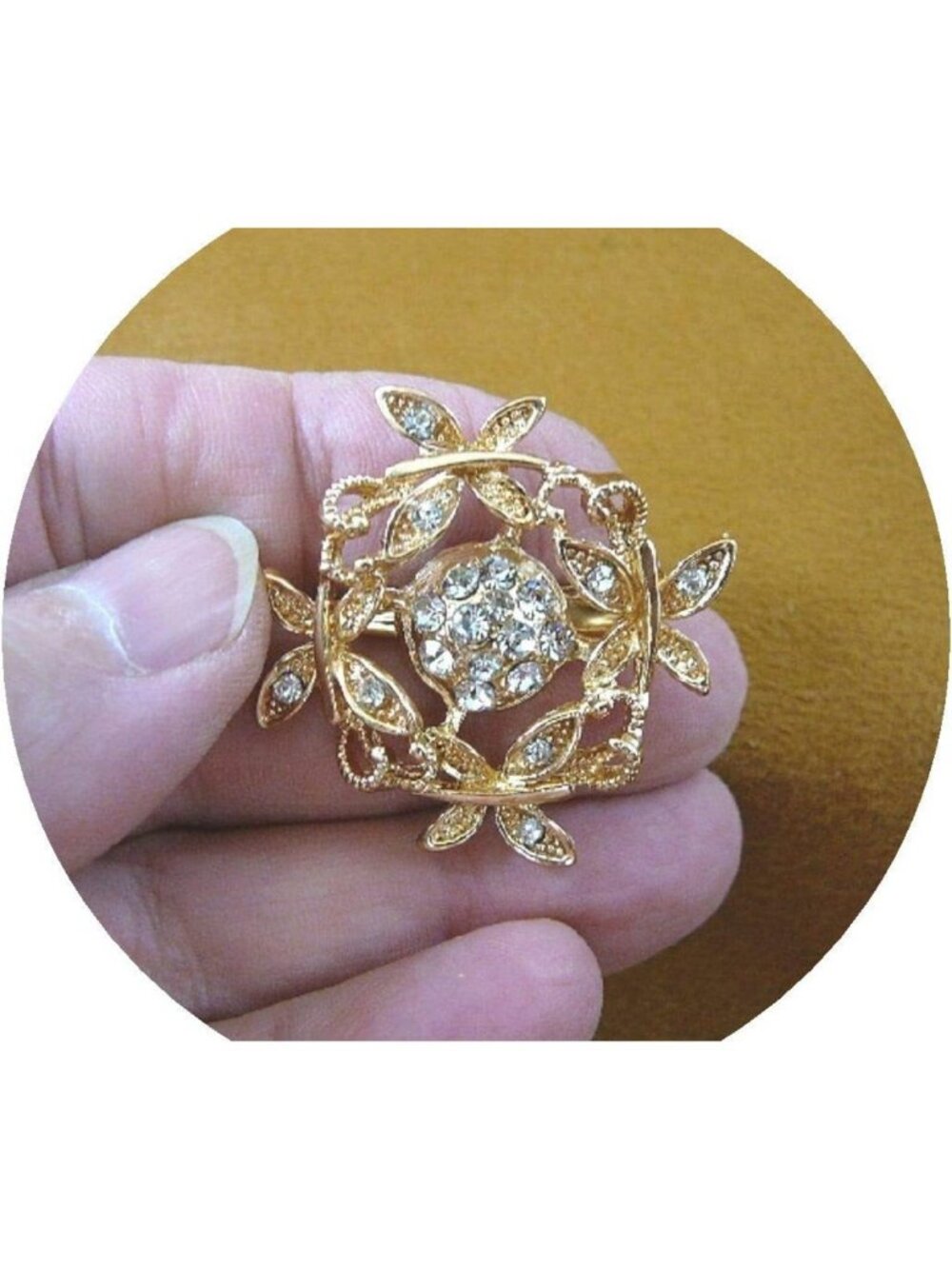 Sparkling White Rhinestone Butterfly Floral Brooch Pin - Vintage Gold Tone
